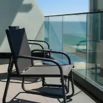 Azzurro Beachfront - Sea View Năvodari