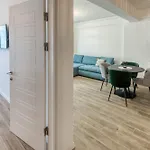 Azzurro Beachfront - Sea View * Năvodari