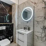 Azzurro Beachfront - Sea View *