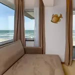 Azzurro Beachfront - Sea View * Năvodari