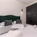 Azzurro Beachfront - Sea View Appartement *