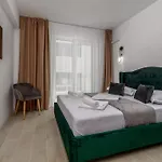 Azzurro Beachfront - Sea View Năvodari