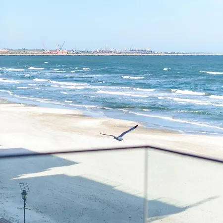 Apartament Azzurro Beachfront - Sea View