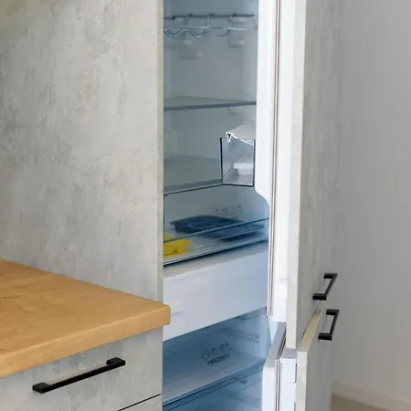 Azzurro Beachfront - Sea View