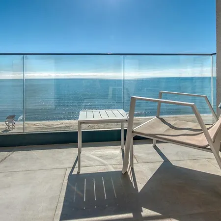 Azzurro Beachfront - Sea View
