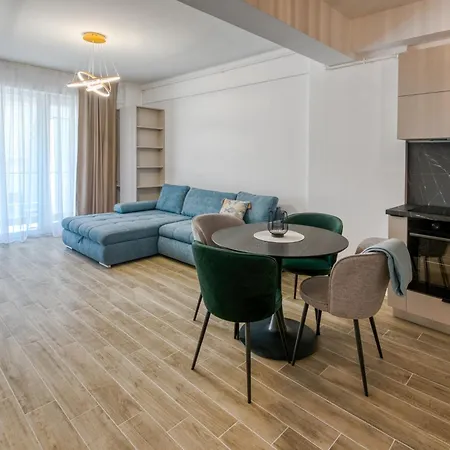 Azzurro Beachfront - Sea View Apartament *