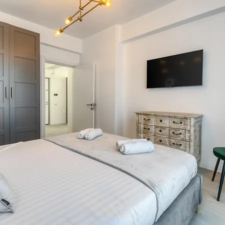 Azzurro Beachfront - Sea View Navodari