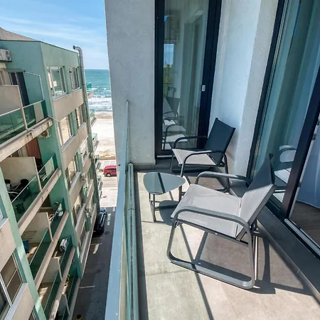 Apartment Azzurro Beachfront - Sea View Navodari