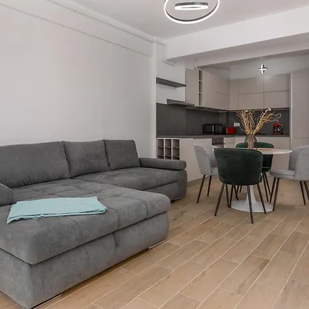 Azzurro Beachfront - Sea View *