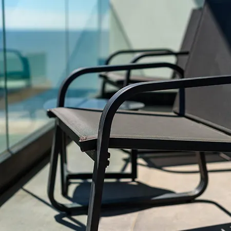 Azzurro Beachfront - Sea View