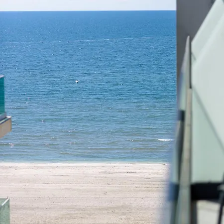 Azzurro Beachfront - Sea View Apartment *