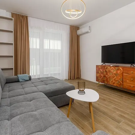 Azzurro Beachfront - Sea View