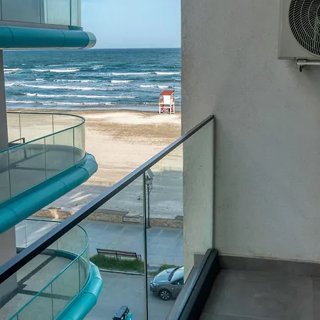 Azzurro Beachfront - Sea View