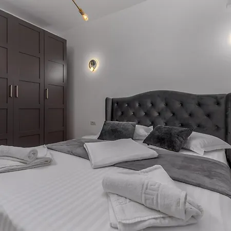 Apartment Azzurro Beachfront - Sea View Navodari