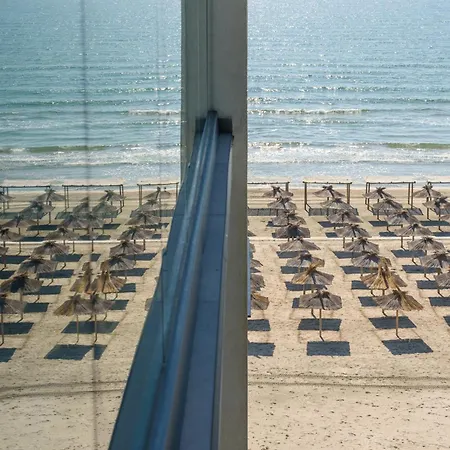 Azzurro Beachfront - Sea View Apartment